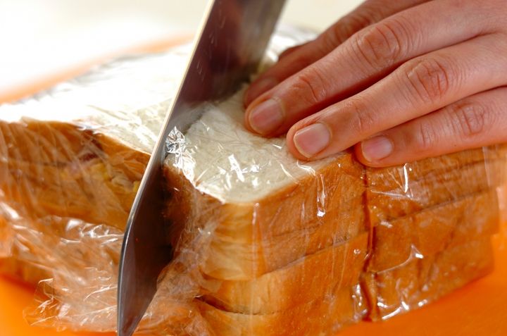 スナップエンドウとスクランブルエッグのサンドイッチの作り方5