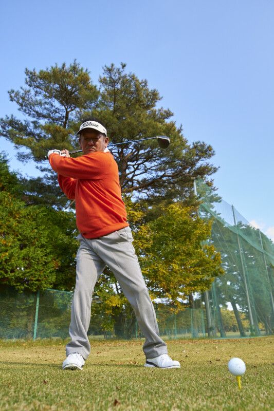 歳をとってもドライバーが飛ばせる！正しいアドレスの作り方