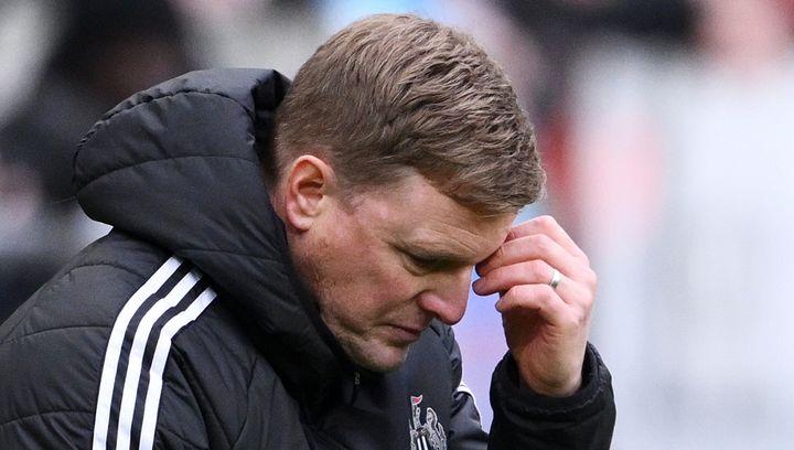 年俸7億円の47歳監督、緊急入院…肺炎と診断され試合欠場が続く