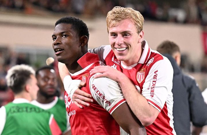 日本代表の同僚選手、チームメイトとの関係性が怪しいと妻に疑われる「あんたたちはおかしい。男2人で17時に一緒に…」