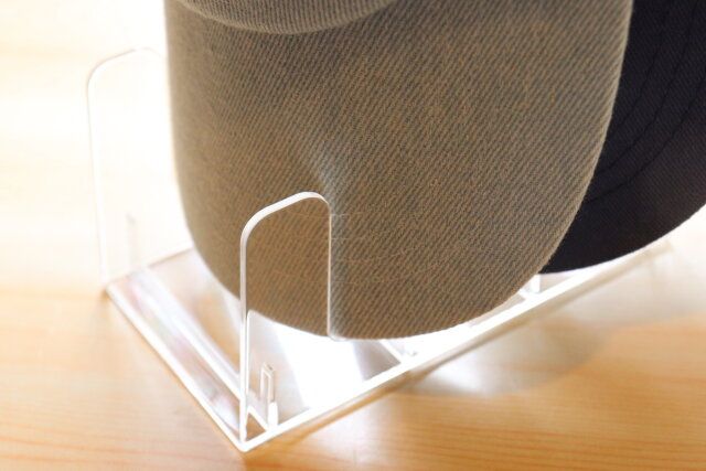 ダイソーのコンパクトに収納できる帽子用スタンド5