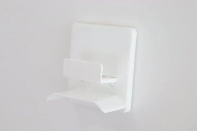 ダイソーのCAP壁かけ1