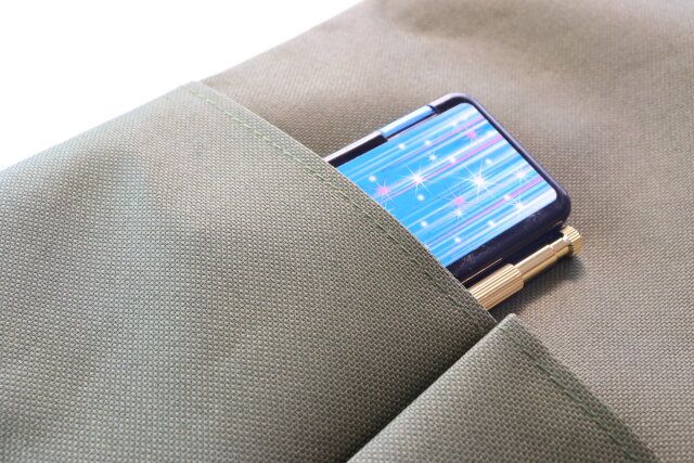 ダイソー バッグインバッグ（3ポケット、A4、グリーン） オープンポケット