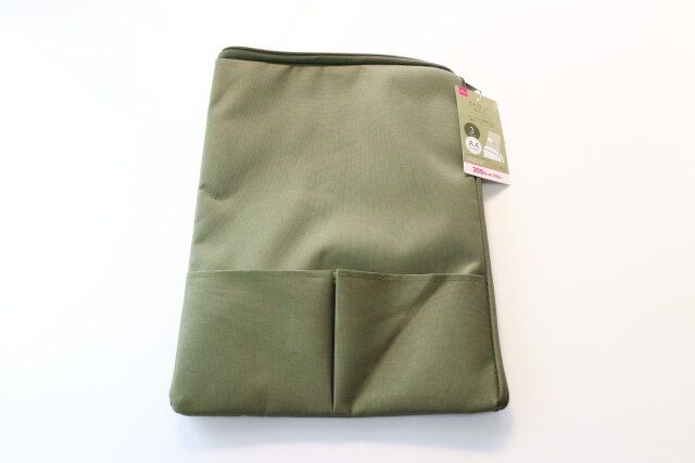 ダイソー バッグインバッグ（3ポケット、A4、グリーン） 商品タグ