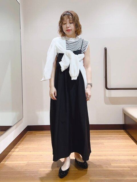 黒キャミワンピースコーデ4