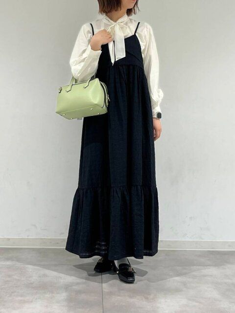 黒キャミワンピースコーデ2