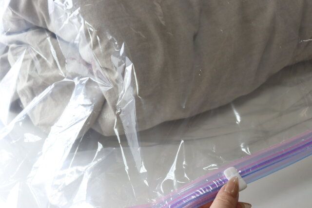 バルくんダニ対策圧縮袋大きめふとん用L 使用例