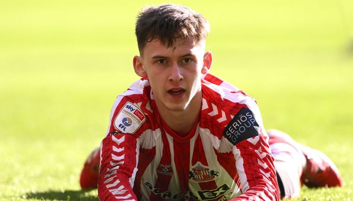 移籍金『56億円超え』の可能性…17歳の“逸材”獲得をめぐりダービー勃発か