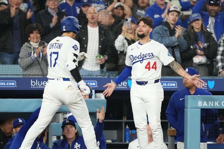 ドジャース・大谷翔平（左）とアンディ・パヘス（C）ロイター