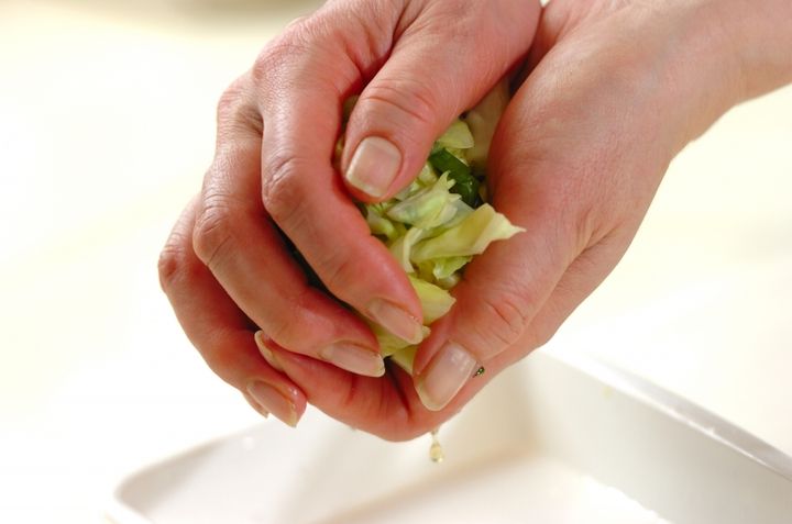 キャベツとニラのレンジ蒸しの作り方2