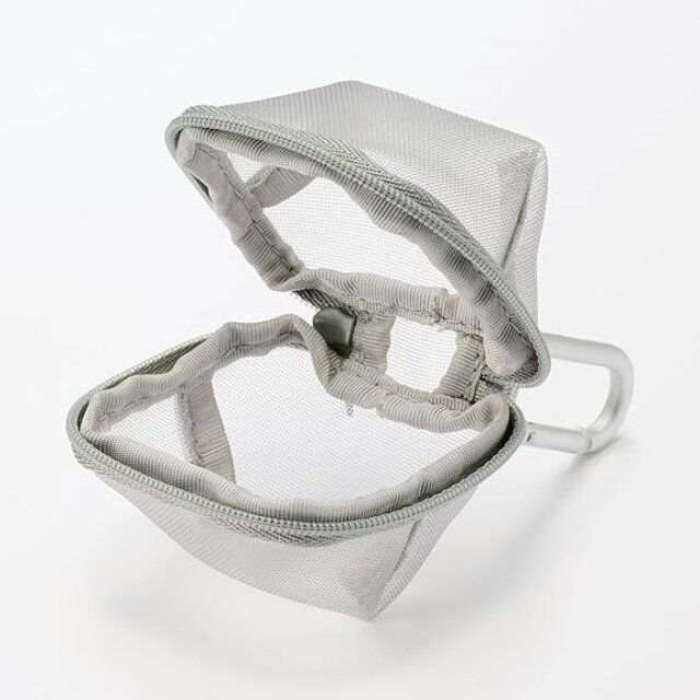 ナイロンメッシュ コンパクトポーチ サイズ感