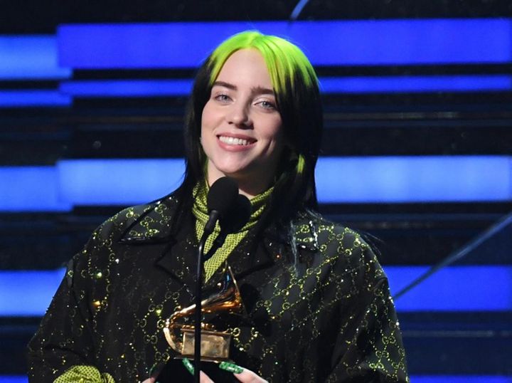 画像2: ビリー・アイリッシュがセレブからの質問に答える