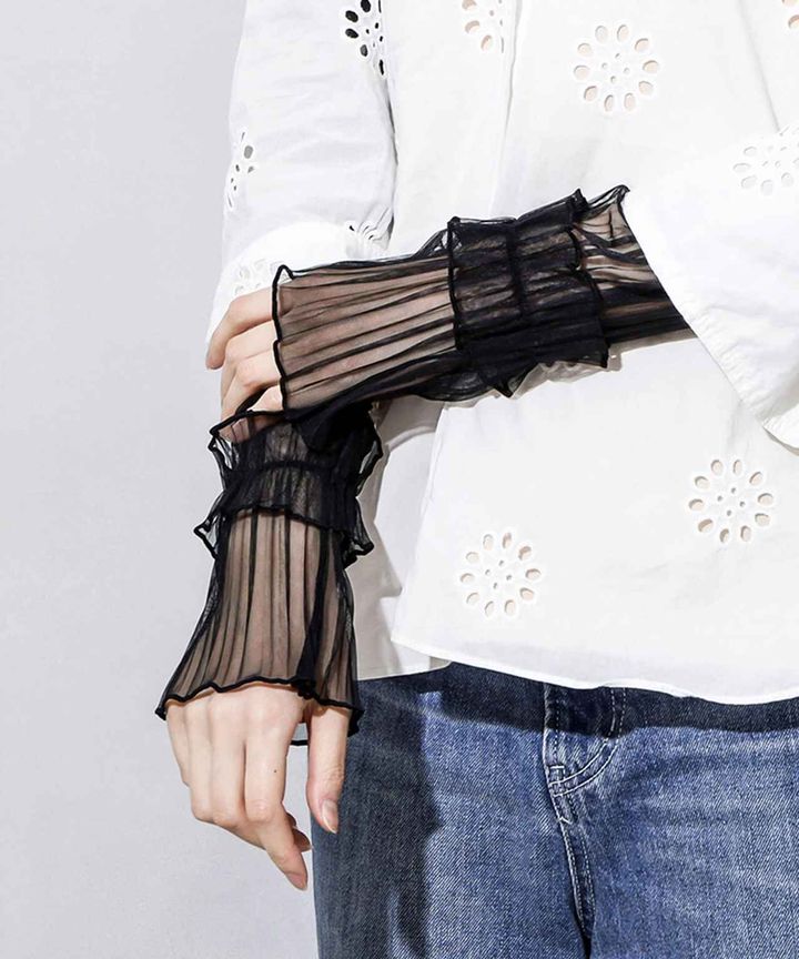 画像1: 出典：3COINS