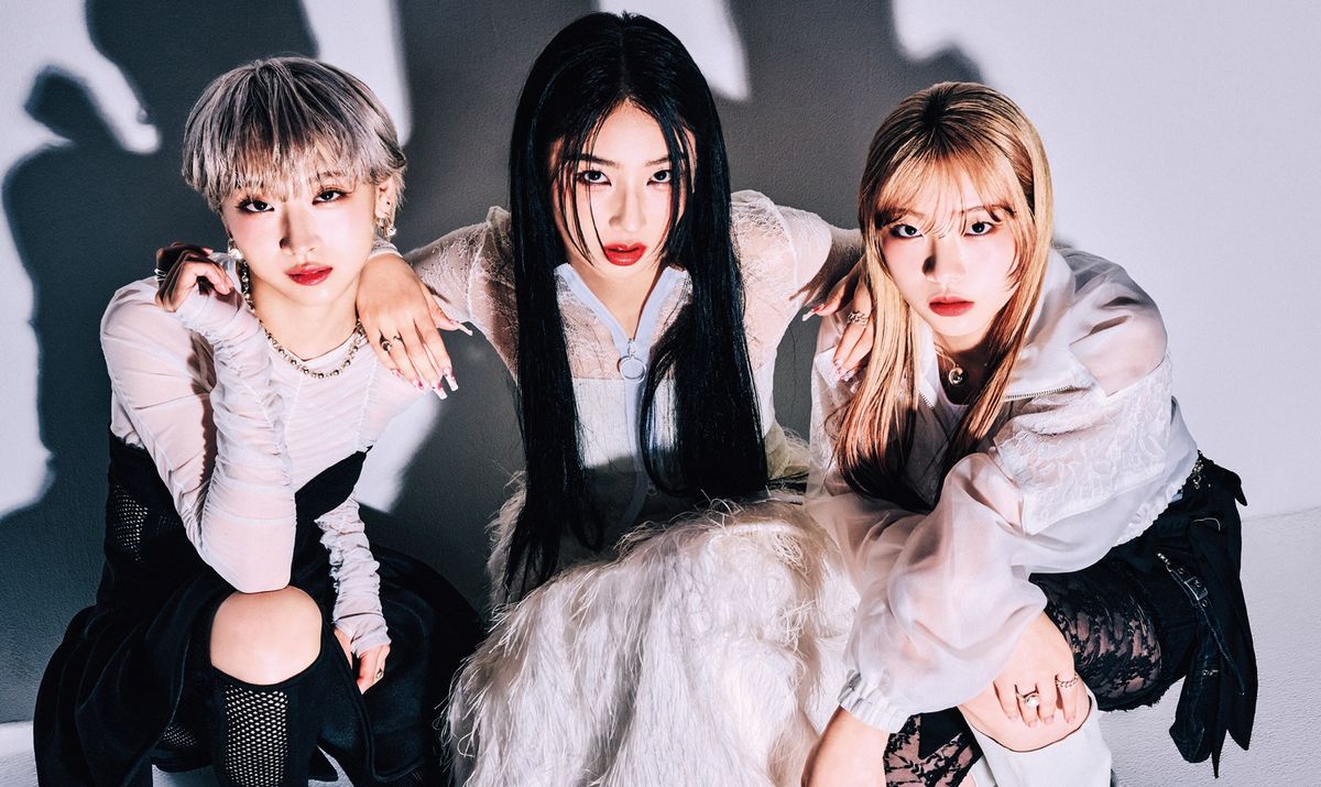 楽観的な性格なのは？ HANAのJISOO・MOMOKA・MAHINAが他己紹介 | TRILL