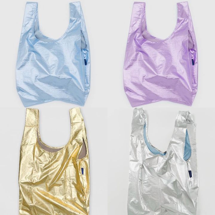 BAGGUメタリック4種 (右上から時計回りに、ライトピンク、シルバー、ゴールド、ライトブルー）