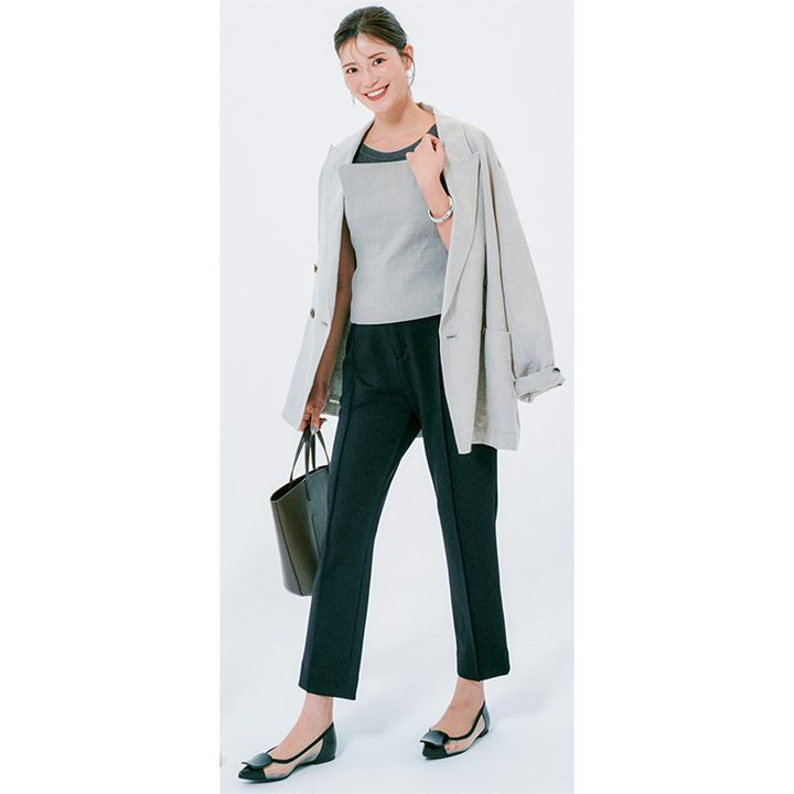 細見え黒パンツコーデ