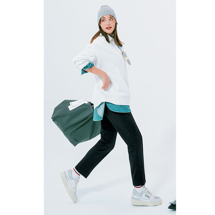 細見え黒パンツコーデ