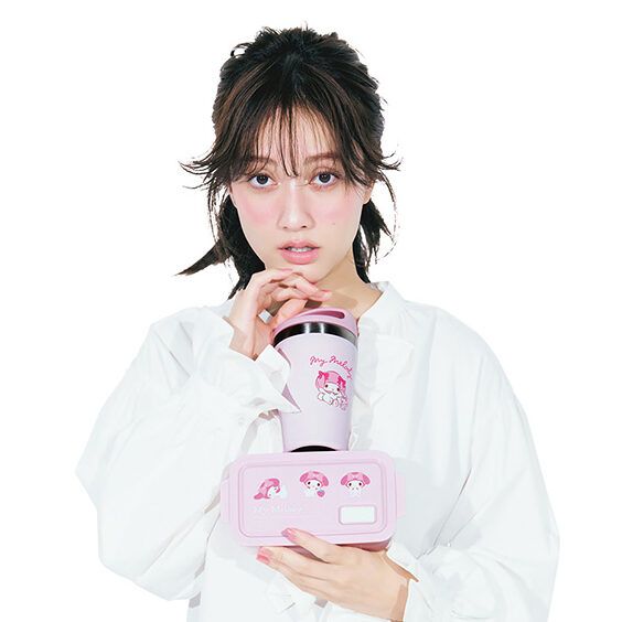 マイメロディと谷まりあ