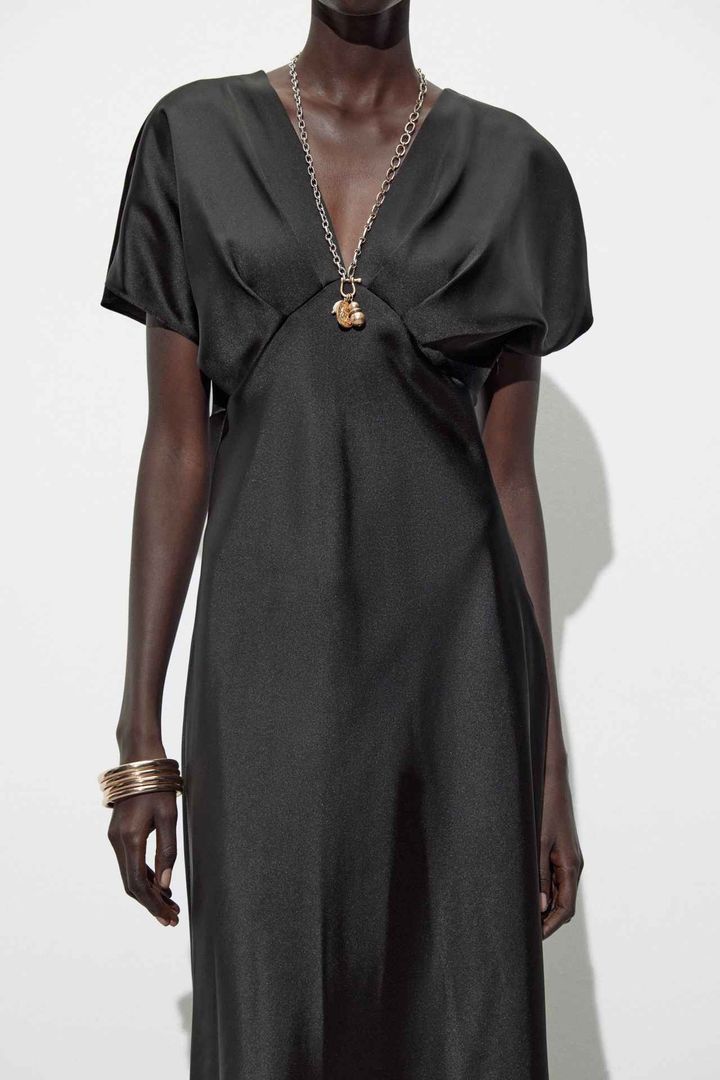 画像2: 出典：ZARA