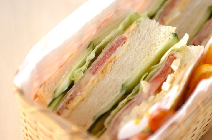 お弁当にも！基本のミックスサンドイッチ