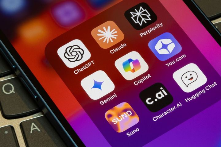 各種人工知能アプリ