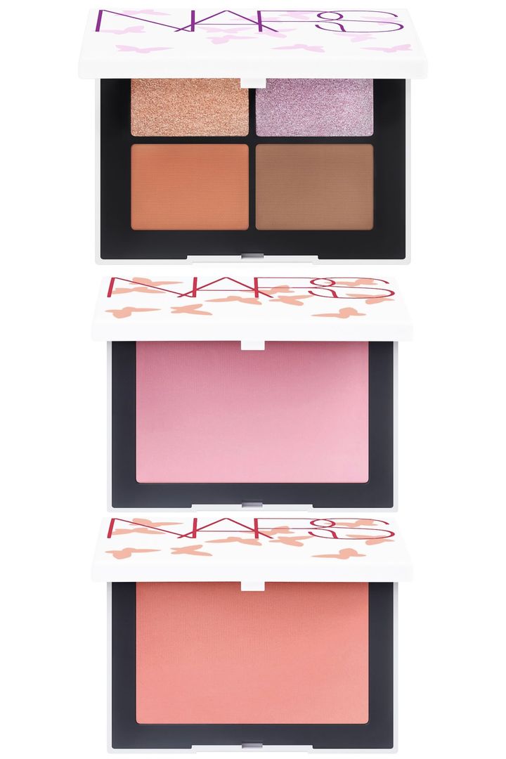 〈上から〉クワッドアイシャドー 04065 ￥7,700 ブラッシュ N 905A、926A 各￥5,060（すべて5月16日より限定発売）