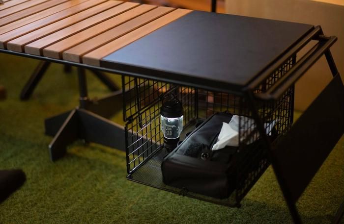 ANOBAのフォールディングバスケットMをIGTにセットしているところ