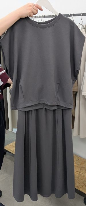 ドライウエストタックTとドライフレアスカートRSのコーデ