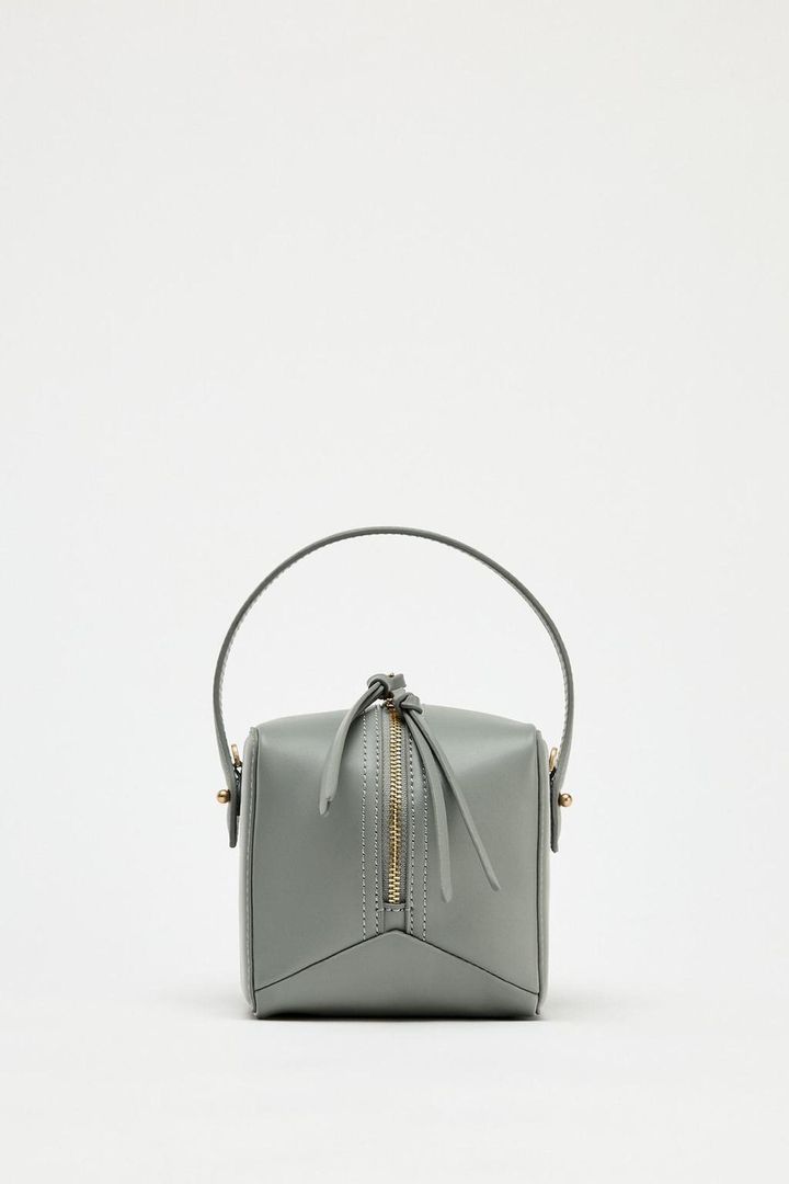 画像2: 出典：ZARA