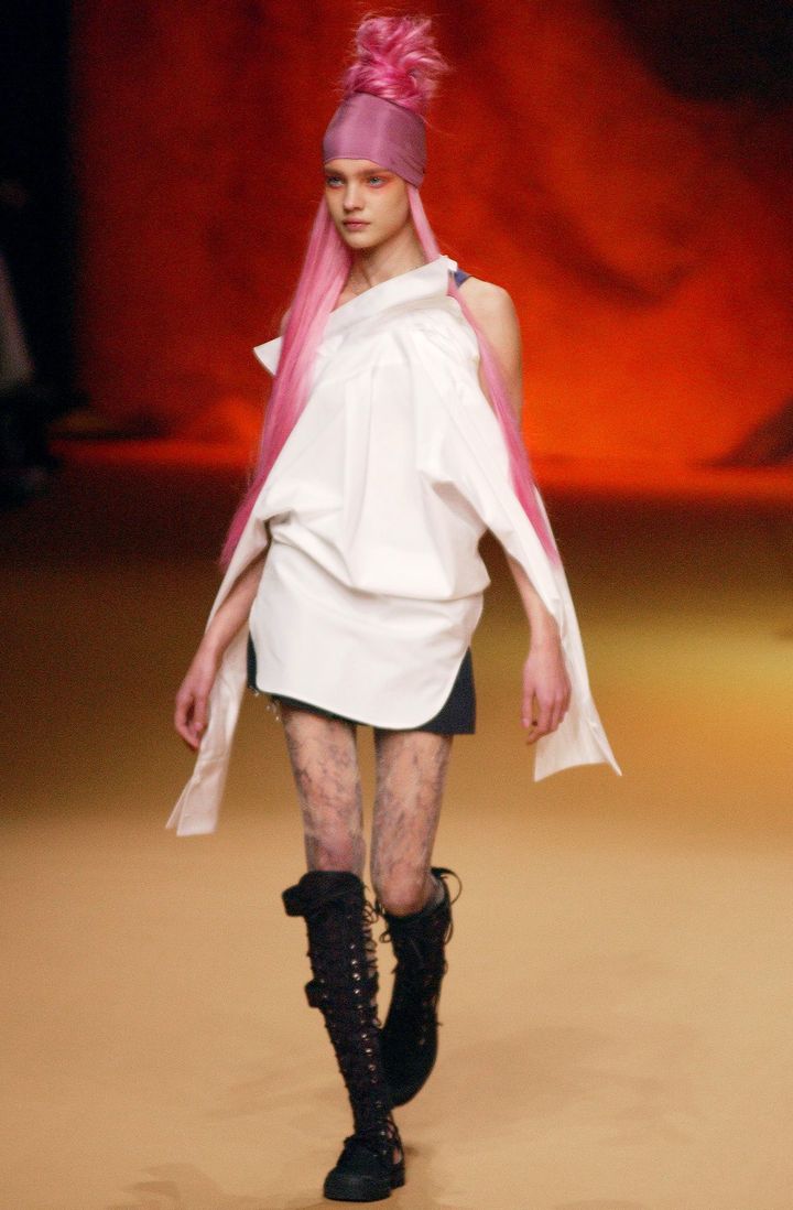 ジャンポール・ゴルチエ 2003年春夏コレクションより。