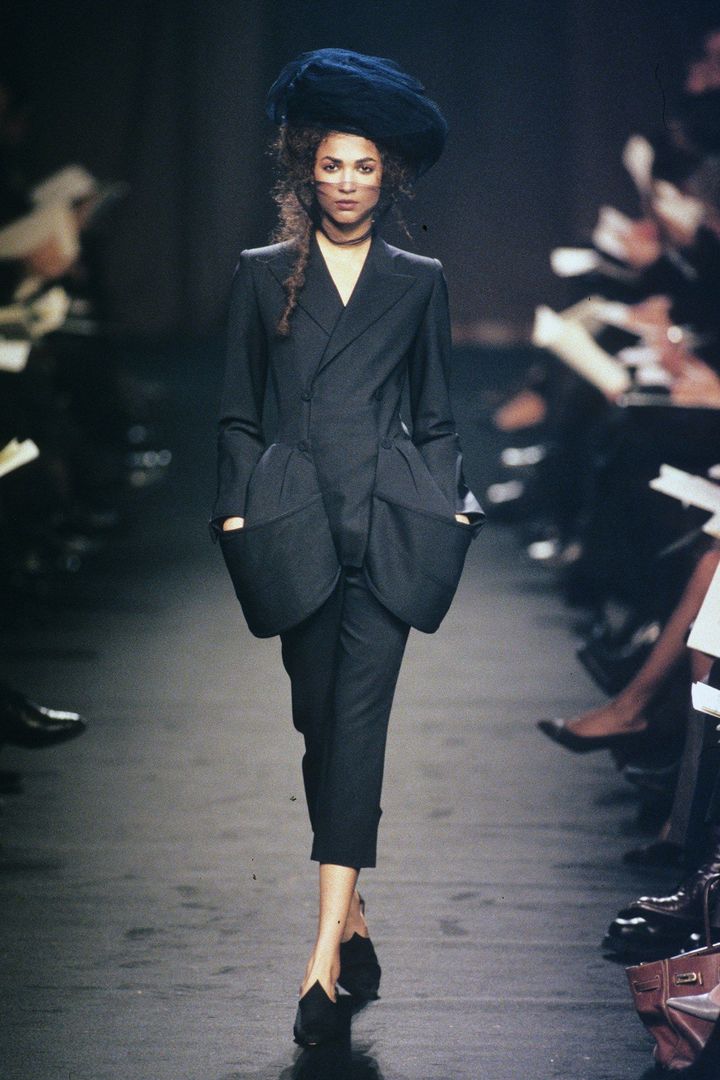 ジャンポール・ゴルチエ 1998年春夏オートクチュールコレクションより。