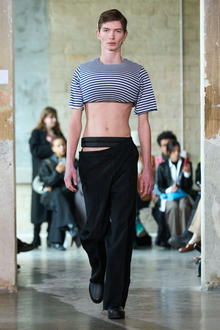 デュラン ランティンク 2023-24年秋冬コレクションより。