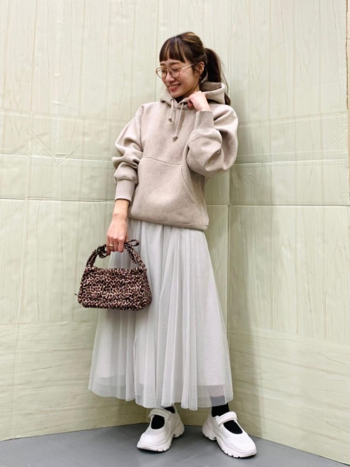 画像2: 出典：GU