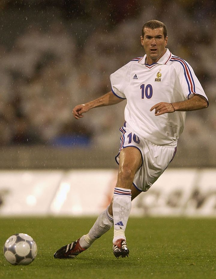 サッカーの歴史上、最も「両利き」だった選手、ベスト5