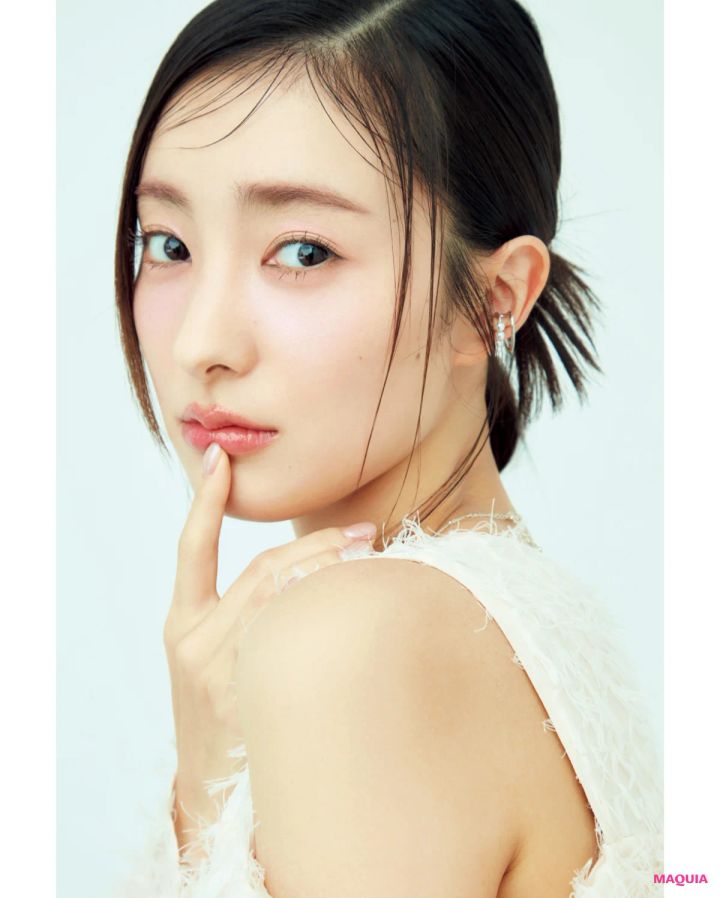 大人でも真似できる9色の推し活メイク。ポイントで取り入れて、“推し映え”する表情に！_30