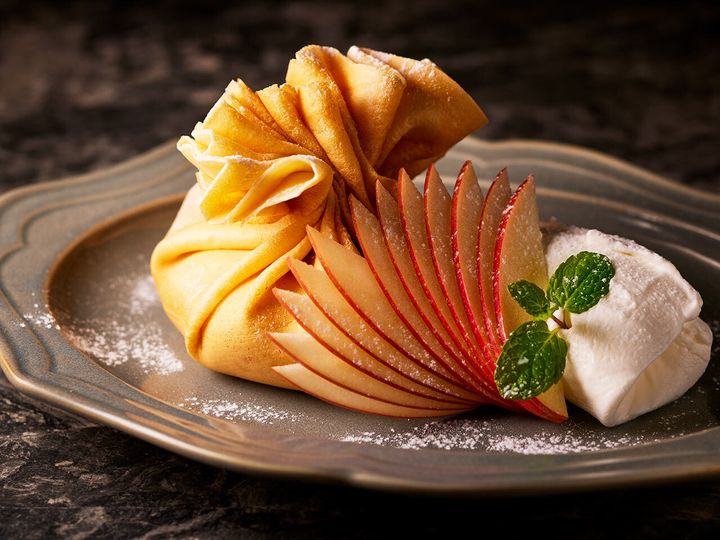 代々木八幡『stelo』の「リンゴのコンフィチュールと紅茶クリーム」