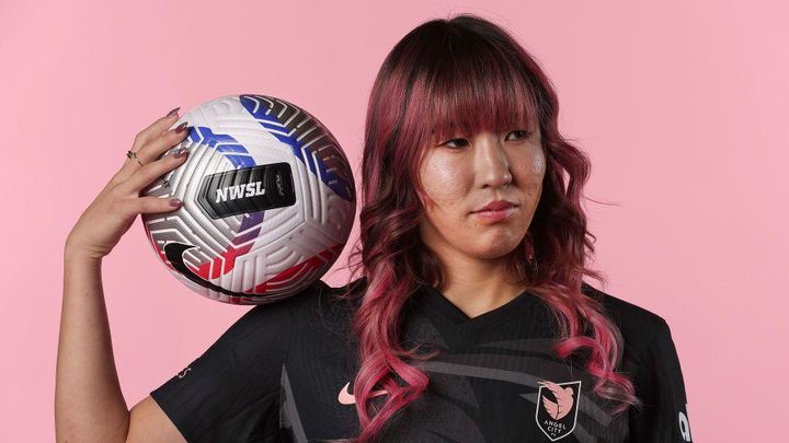 24歳なでしこMF、1年以上かかった大ケガから涙の復帰！同僚からの歓迎が感動的だった