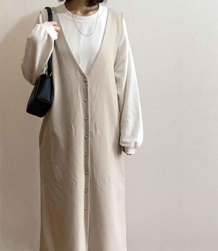 画像: 白ワンピース