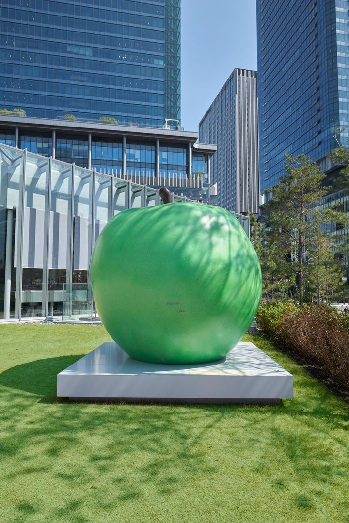 青りんごのオブジェ