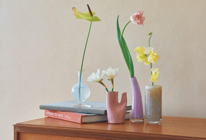 一輪挿しの花の生け方