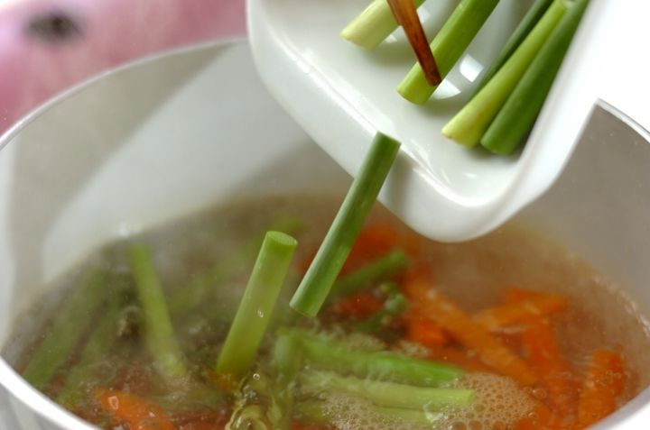 栄養満点！にんにくの芽 ゴマみそ和え 時短調理 by金丸 利恵さんの作り方1