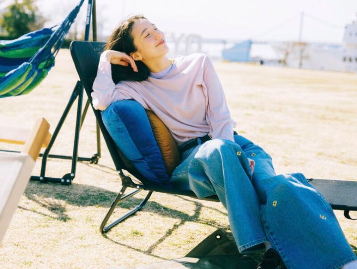 クールメッシュ リクライニングベッド¥6,578（キャプテンスタッグ）