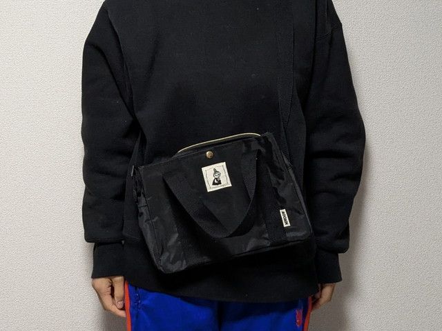 ムーミンショルダーバッグ掛けたところ