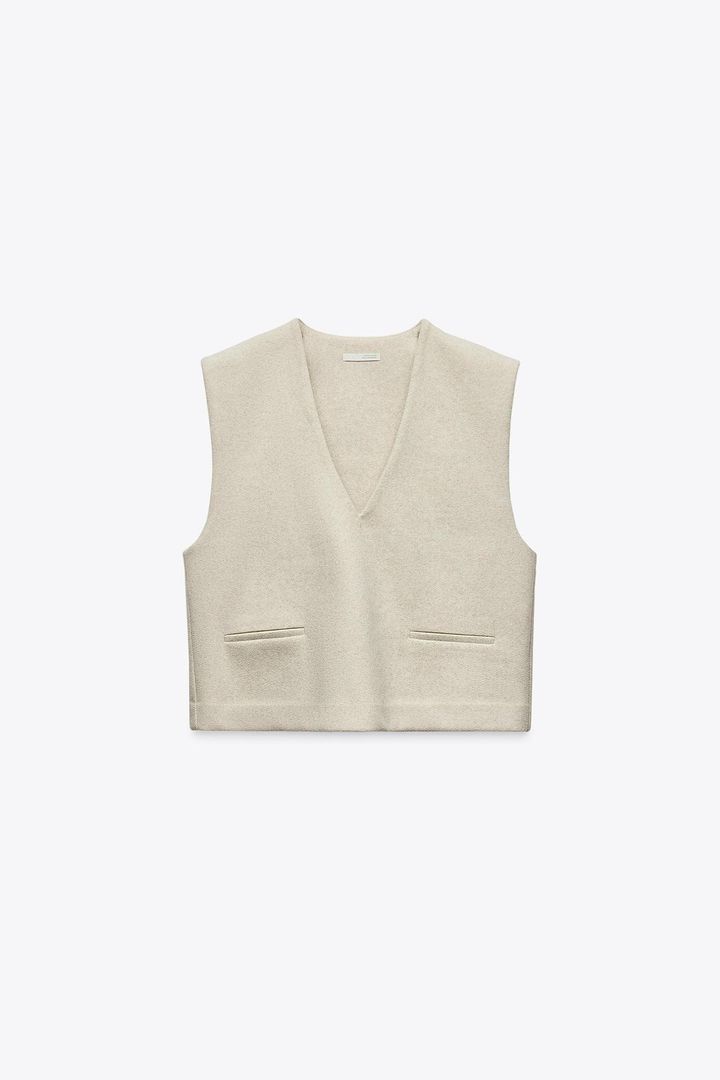 サッと着るだけでOK！【ZARA】40・50代の即戦力♡「優秀ベスト