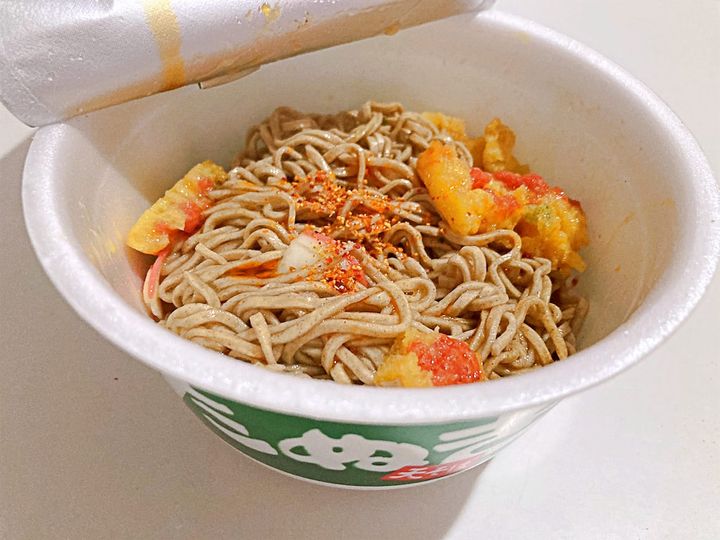 天ぷらを割りいれる