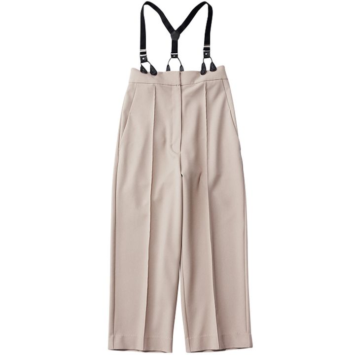 アクテのサスペンダー付きベージュパンツ