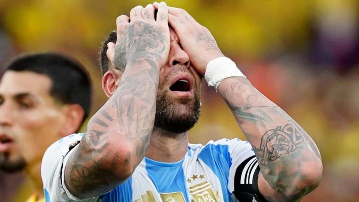 全身タトゥーだらけの37歳スター、ついに側頭部にも彫る！その『言葉』とは