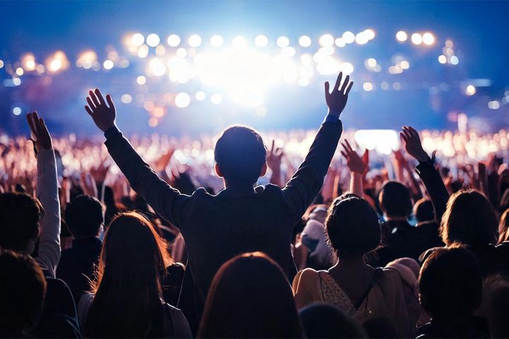 アイドルtとそのファンたちのイメージ