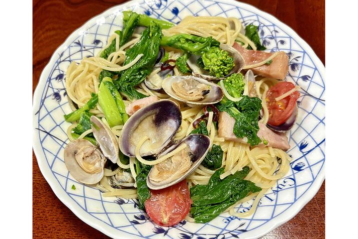 ▲アサリと菜の花、ベーコンのパスタ。鉄の吸収がアップする組み合わせです。