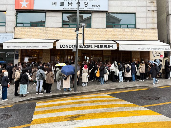 「ロンドンベーグルミュージアム 安国店」の外観